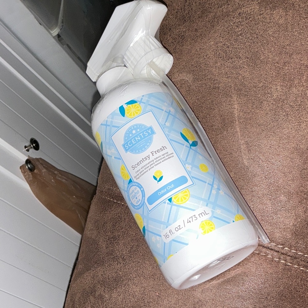 Scentsy Fresh Clear Odor Eliminator Spray - Odor Out
